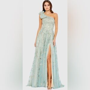 Green Mac Duggal One Shoulder Bow Gown w/ Side Slit
